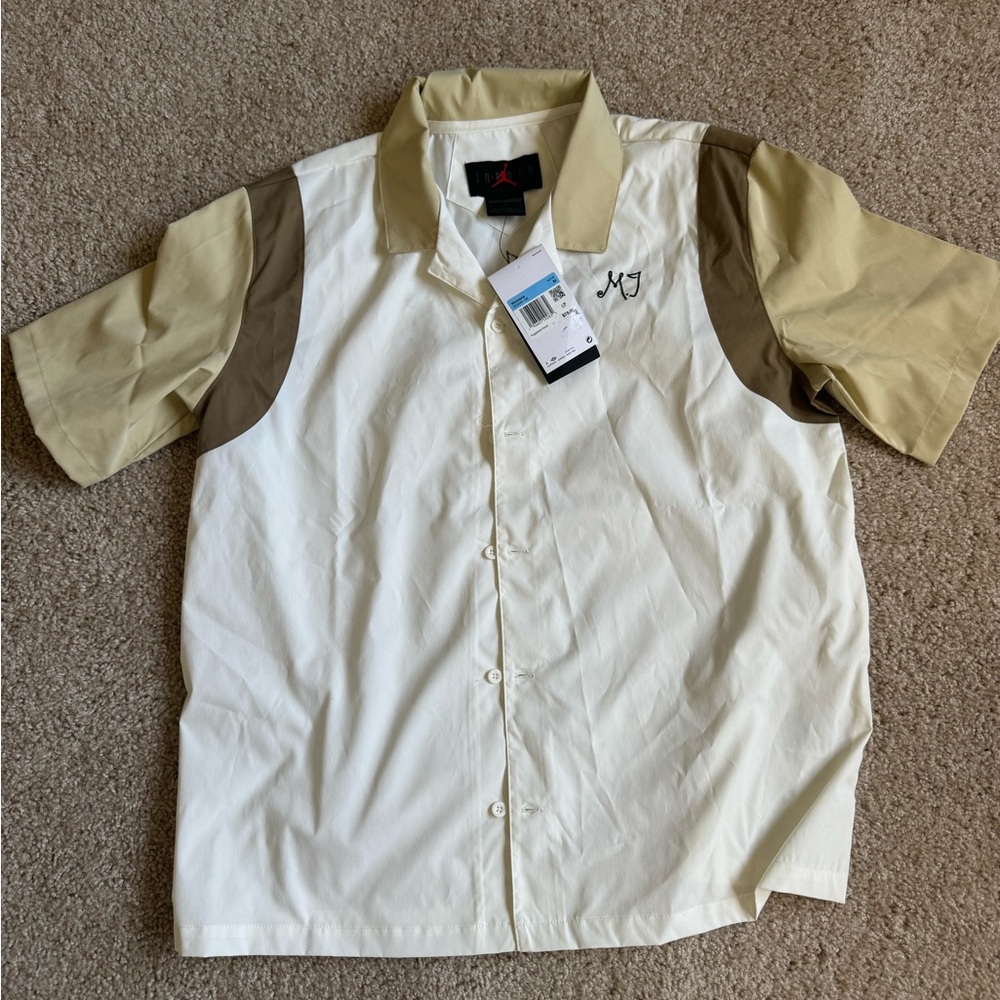 Nike Air Jordan Flight Club women’s button up shirt size medium DZ3340-133 NEW